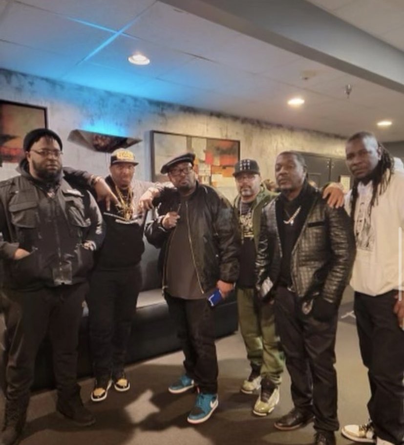 ChairmanFredJr1's tweet photo. Short, Cube, EPMD, ColdHeart &amp; mo wit Chairman Fred Hampton Jr.…..#CodeOfCulture ….Forward To IRD! Dec.4,2021! #SaveTheHamptonHouse https://t.co/22bjDG4s51