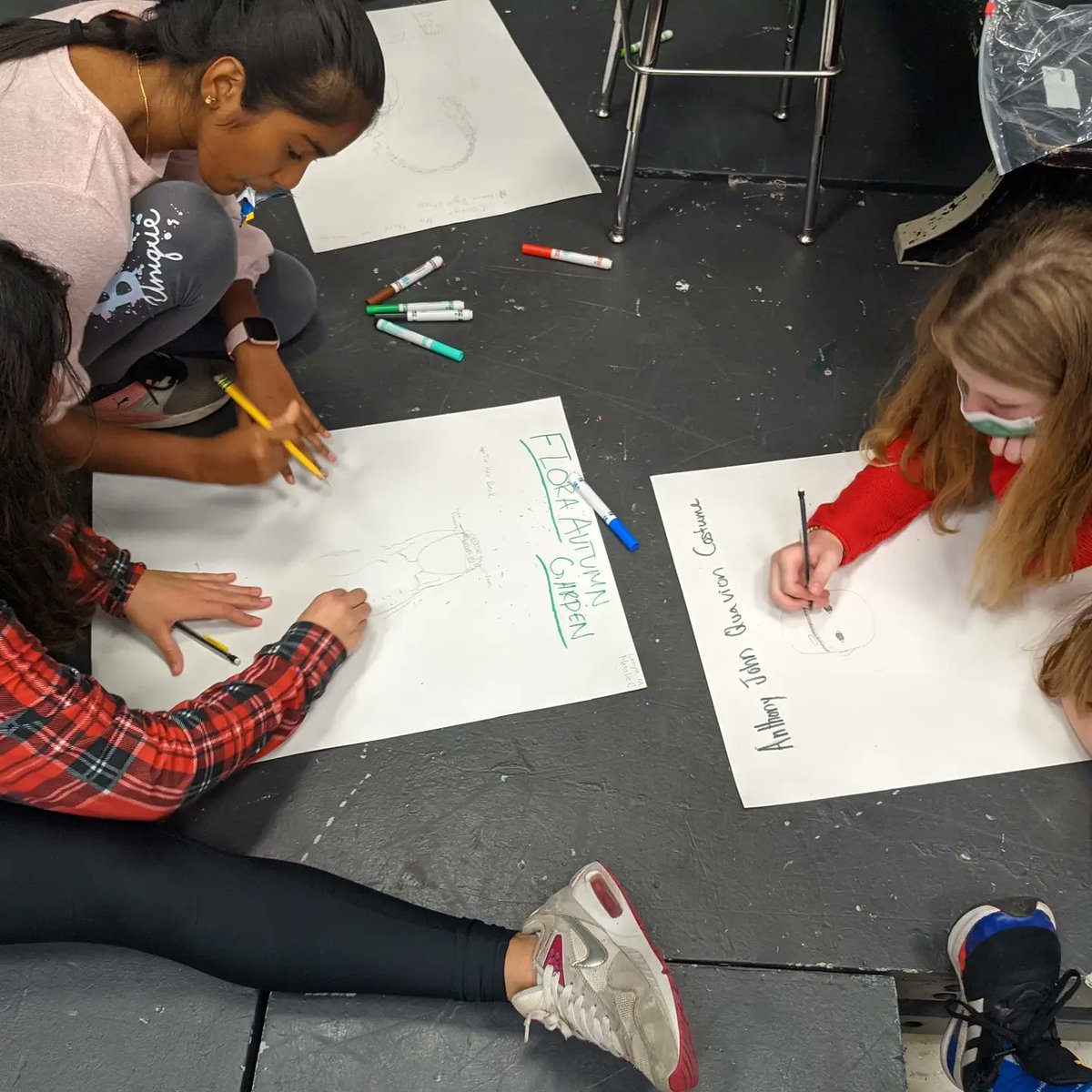 LTMSdrama's tweet photo. Actors, designers, technicians, and puppeteers are busy working on exciting shows in all three levels of Theatre Arts! 🎭🎬✍️🕺👨‍💻 @LTFineArts https://t.co/hiK1W4hLp8
