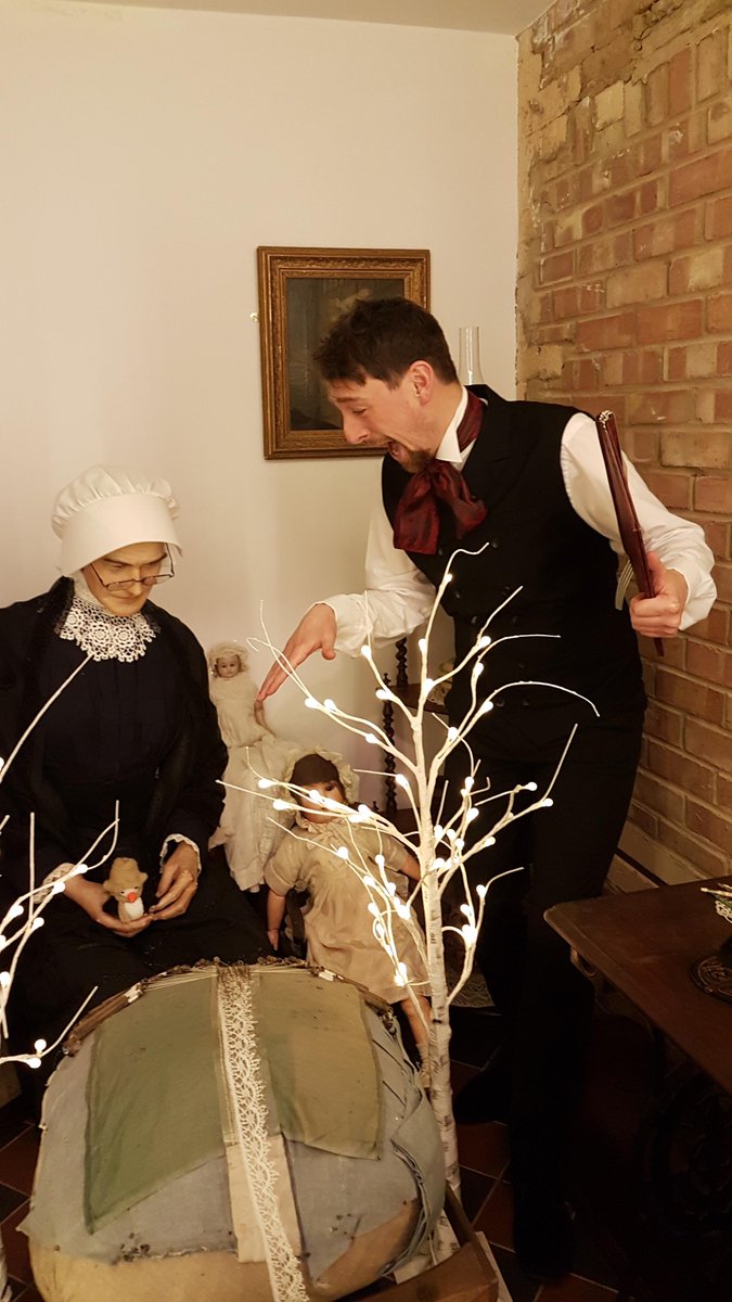 Oh my how funny is Charles? He does try to make me laugh. But he never does , but he does enjoy trying 😘. He came to say hello as he will be here for a few weeks staying with me and I am so excited. Keep trying Charles. <a href="/WardownHouse/">Wardown House, Museum and Gallery</a> <a href="/culturetrustuk/">The Culture Trust Luton</a> #museummakers