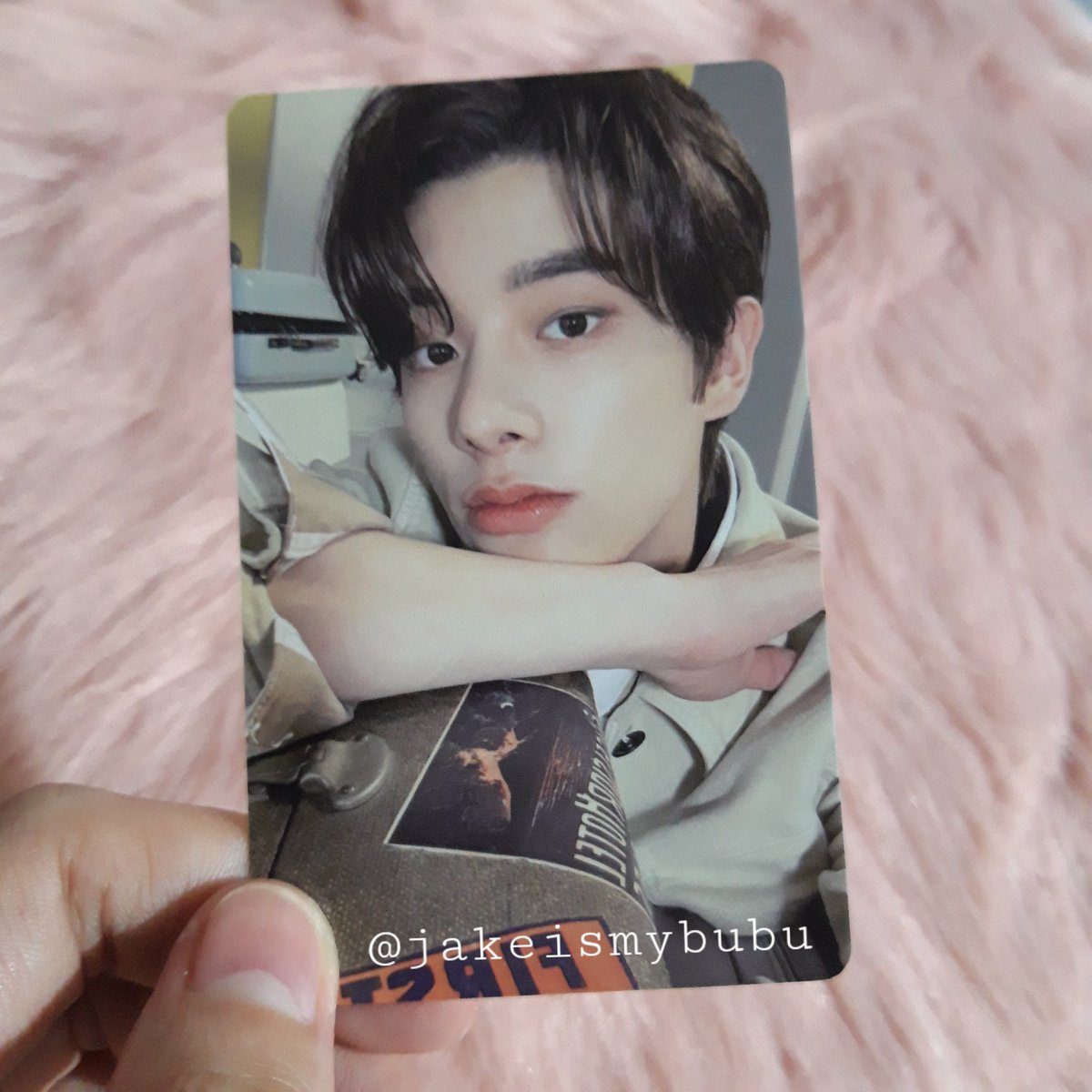 jakeismybubu's tweet photo. γ
‘ #RinMails β‘
Wrong idea ata na ngayong madaling araw ko binuksan 'tong parcel ko from @AnneJellyPH kasi kinikilig ako so much ππ tysm po for offering this jake enconnect tc set, super saya talaga kasi legit feta & nakauwi na agad sa akin si jakey β‘
#Anne_Feedbacks β¨ https://t.co/Lf56KxZeiF