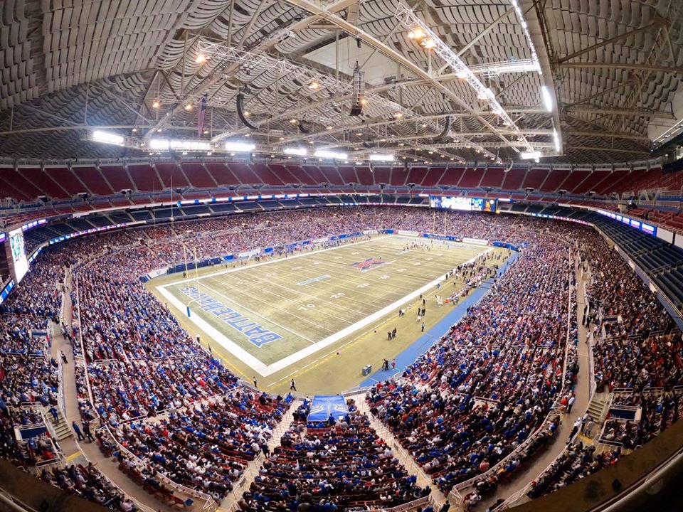 STLSprtsCntrl's tweet photo. The XFL is set to kick off on February 18, 2023 #XFLBattlehawks https://t.co/5wqfLbf4xM