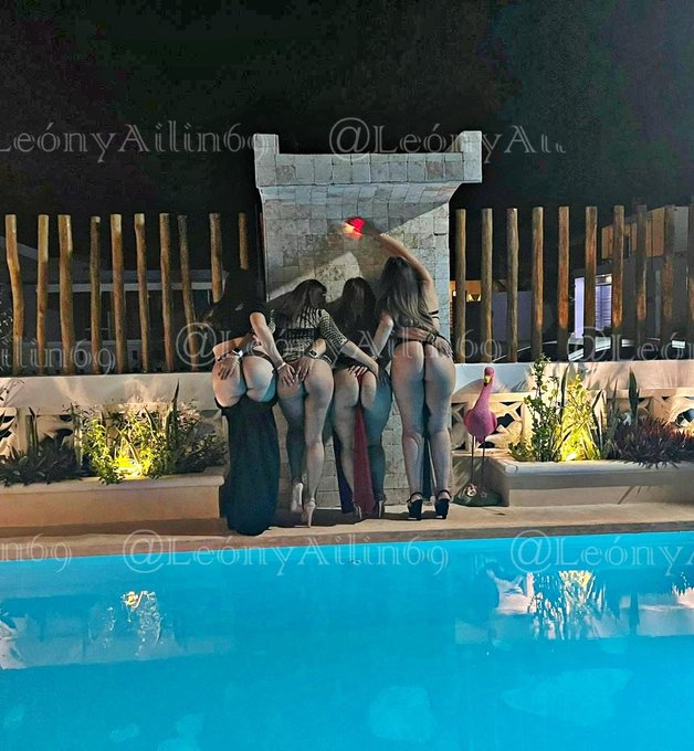 Y quien dijo que M&eacute;rida no tiene buena carne 😈😏 &iquest;adivinas qui&eacute;n es quien? Que delicia de fiesta y delicia<a href="/tag/culonas"class="tags"><span>#culonas</span></a><a href="/tag/swingerlife"class="tags"><span>#swingerlife</span></a><a href="/tag/seductorasteam"class="tags"><span>#seductorasteam</span></a><a href="/tag/culonarica"class="tags"><span>#culonarica</span></a>