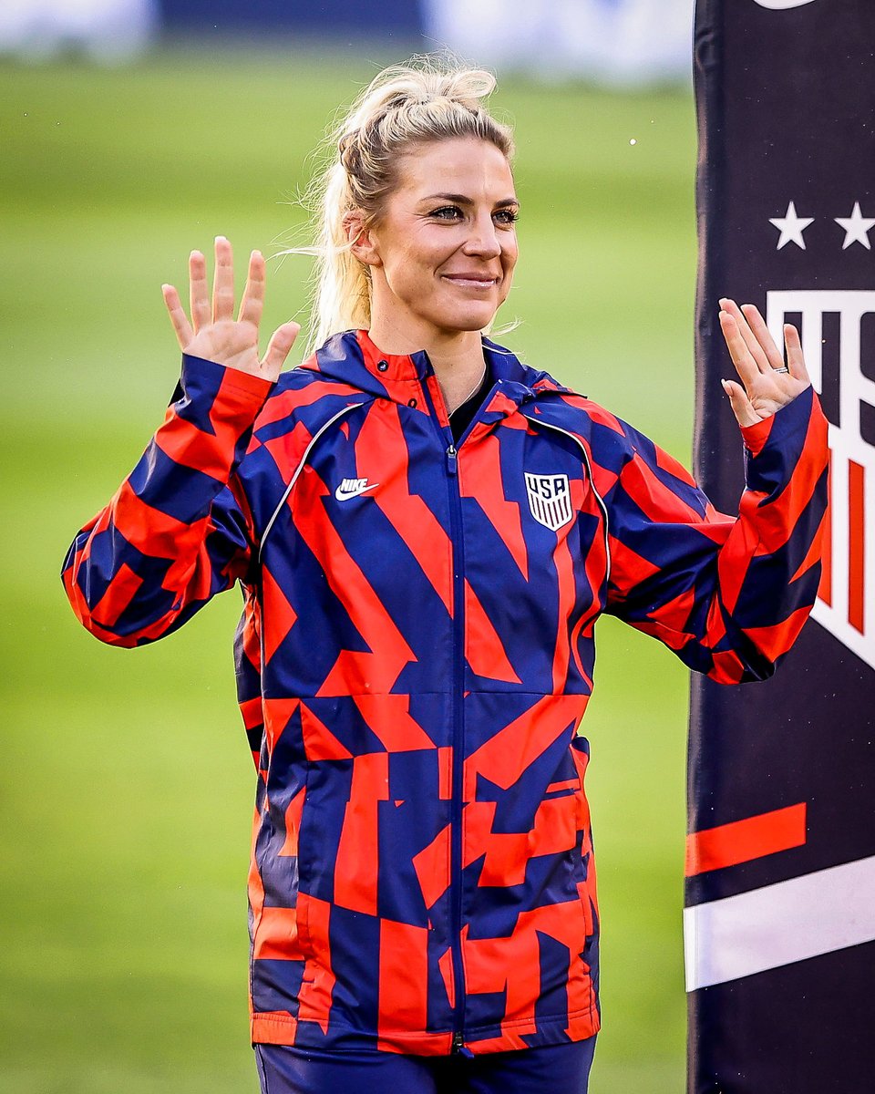 Julie Ertz is headed to Angel City FC ✍️

After seven years with the Chicago Red Stars, the two-time World Cup winner has been traded to <a href="/weareangelcity/">Angel City FC</a> for their inaugural season.