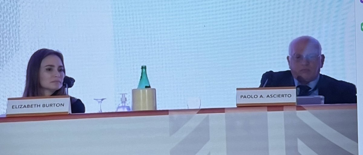 BernardAFox's tweet photo. Amazing session on #neoadjuvant #immunotherapy covering many cancer types/Great discussion on similarities and differences in biomarkers & response/opportunity for innovation/small studies & can get deep in science/ list of speakers below. @PAscierto @FondMelanoma #IOBridge2021 https://t.co/Q7YhScdAyk