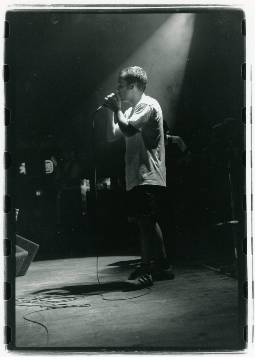forgerelli's tweet photo. Clutch. CT 95

#clutch @npfallon #clutchband @clutchofficial #neilfallon #bandphotography #musicphotography #concertphotography #blackandwhite #blackandwhitephoto #blackandwhitephotography #photography #bnw #photooftheday #filmphotography #35mm #filmsnotdead #eos1v #filmisnotdead https://t.co/nvAE367ZvH
