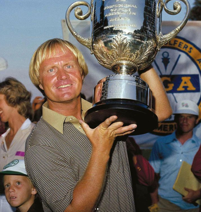 Jack Nicklaus known as Golden Bear, is renowned for his golf achievements and often chosen as the greatest golfer ever. He won 117 professional tournaments, today, he heads Nicklaus Design, one of the best golf course companies

Photo: <a href="/jacknicklaus/">Jack Nicklaus</a> 

#JackNicklaus #GOAT #19thole