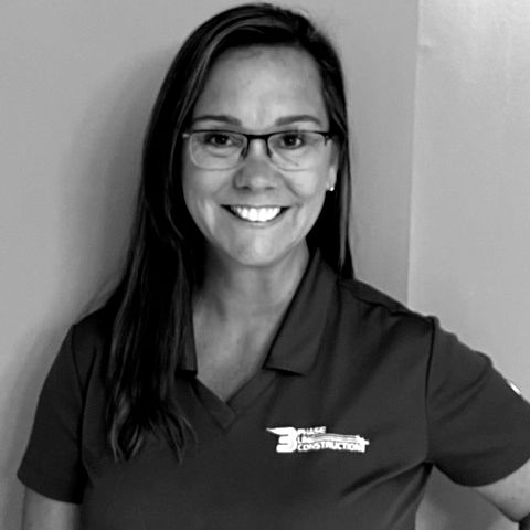ThreePhaseLine's tweet photo. Meet Christina Magoon! First female senior director of operations for #ThreePhaseLine #Construction in the Northeastern United States.

In a male dominated profession, Christina encourages women to advocate for themselves. 

https://t.co/NQnnxKDNib https://t.co/NFYzLk4Gcf