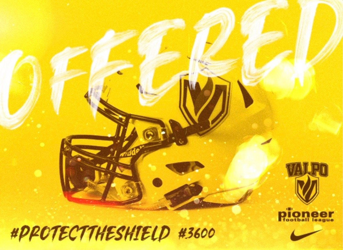 SteinbaughCaleb's tweet photo. Blessed to receive my 2nd d1 offer from Valparaiso University thanks @valpoufootball and @CoachLFox for the opportunity https://t.co/Y0MRzbMnvW