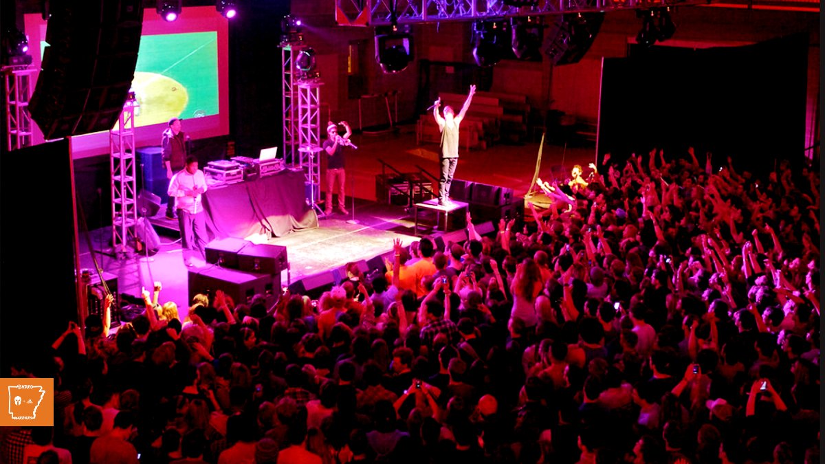 HendrixWAC's tweet photo. #ThrowbackThursday to when this building got 🔥 with performances by @macklemore, @okgo, @BigBoi, @gracepotter... https://t.co/b88b4R9BFX
