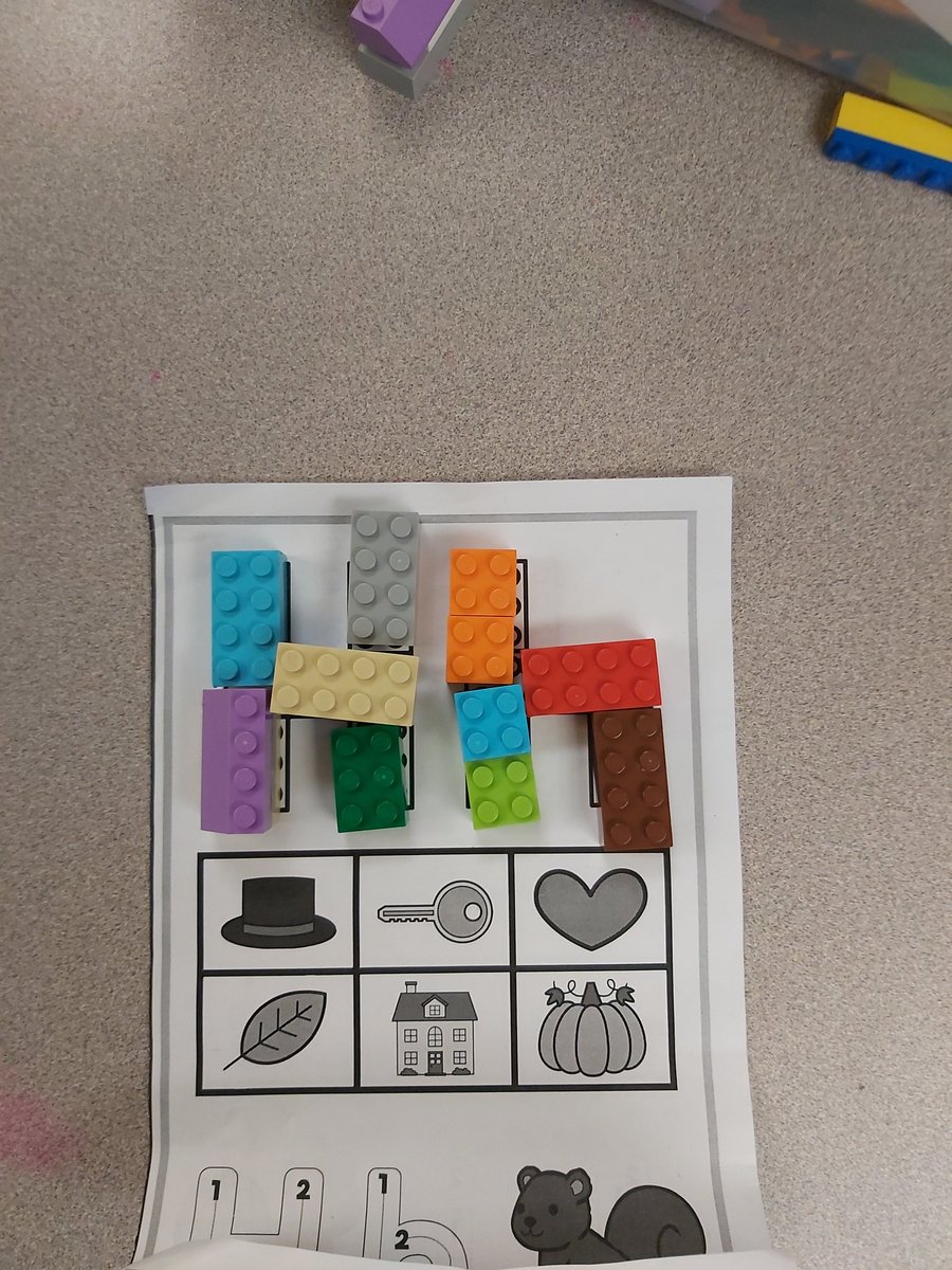 MsMohanKindy's tweet photo. Using Lego to create letters of the alphabet. Ss were really focused on finding the right pieces. It also allowed fine motor practice taking pieces apart and fitting them next to each other. @DorsetParkPS1 @c_hammond2 https://t.co/iTQhzQvS4X