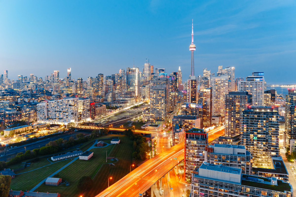 officialdoumer's tweet image. I love blue hour