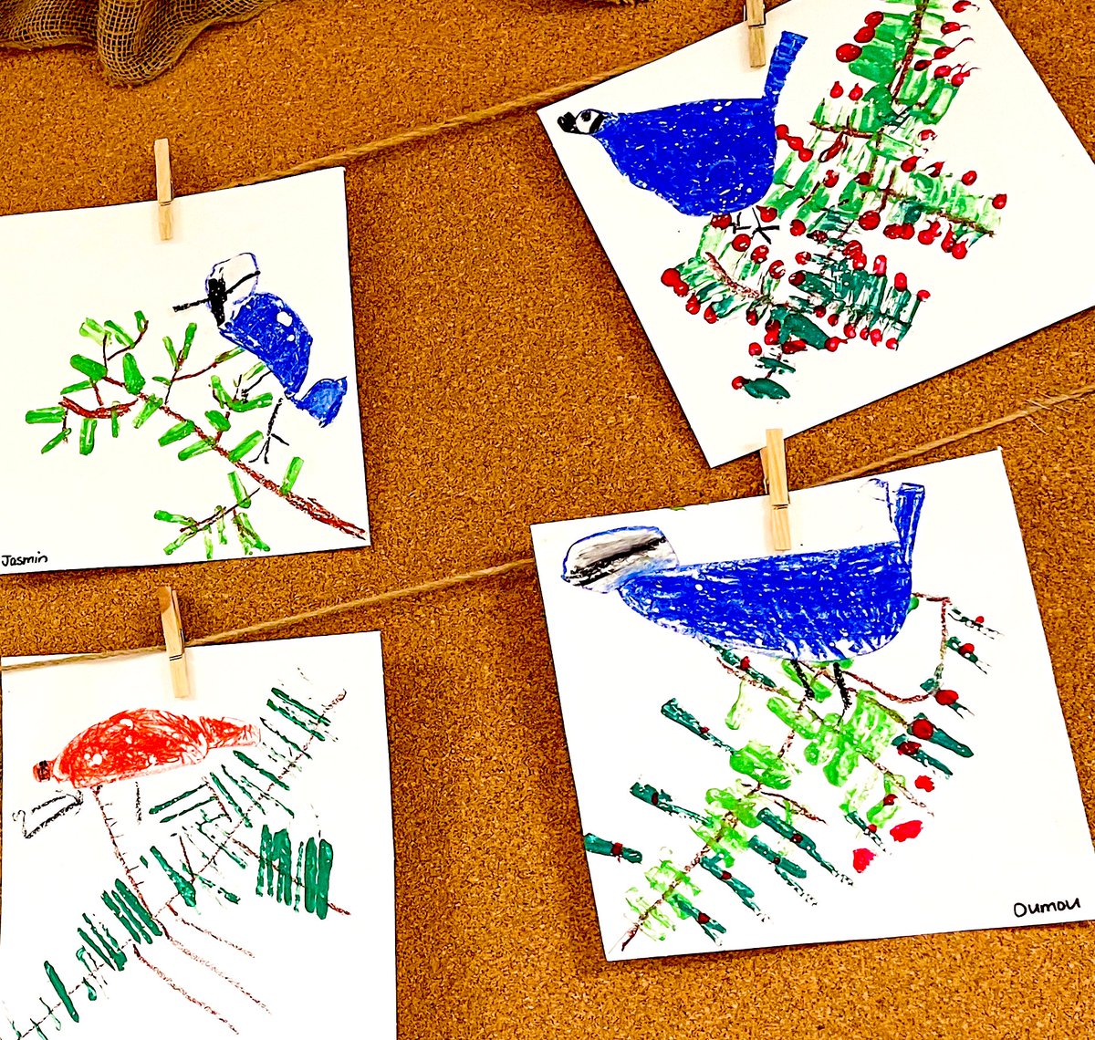 leah_hmb's tweet photo. We have been enjoying watching the @FeederWatchCam during our nutrition break. We used oil pastels and paint to create these winter birds inspired by the colourful birds we’ve observed at the feeder ❄️ https://t.co/ZEFxZWoJ9d
