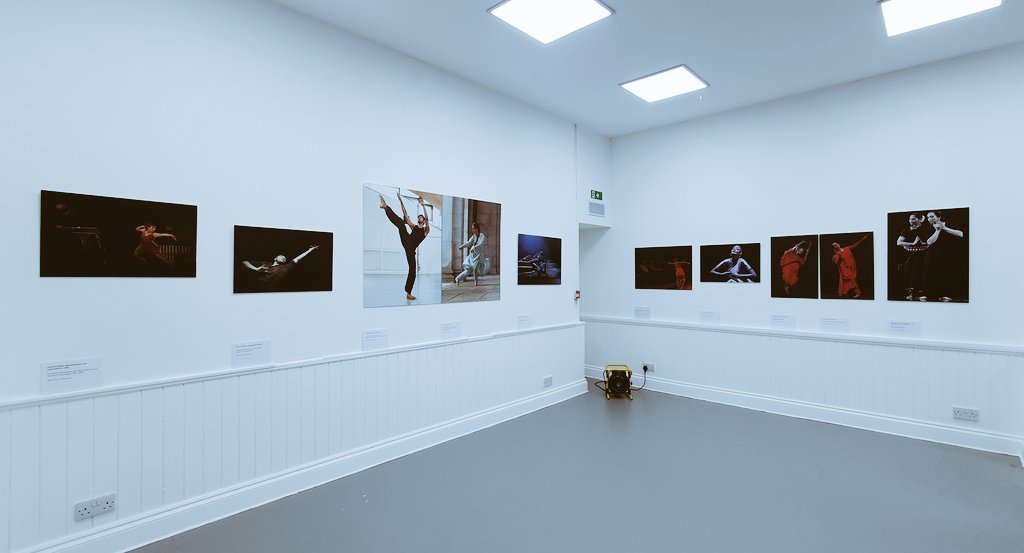 Imrana_M_'s tweet photo. So glad I got to catch tonight's #HDLates event - it was great to see @TheHatFactory totally buzzing as well as the yummy food @NirallaLuton - even got to visit @pulseconnects Bunyan Tree exhibition @departureluton. All in all, I'd say it was a great night out in #Luton ๐๐พ๐๐พ๐๐พ https://t.co/z0aaobFIEp