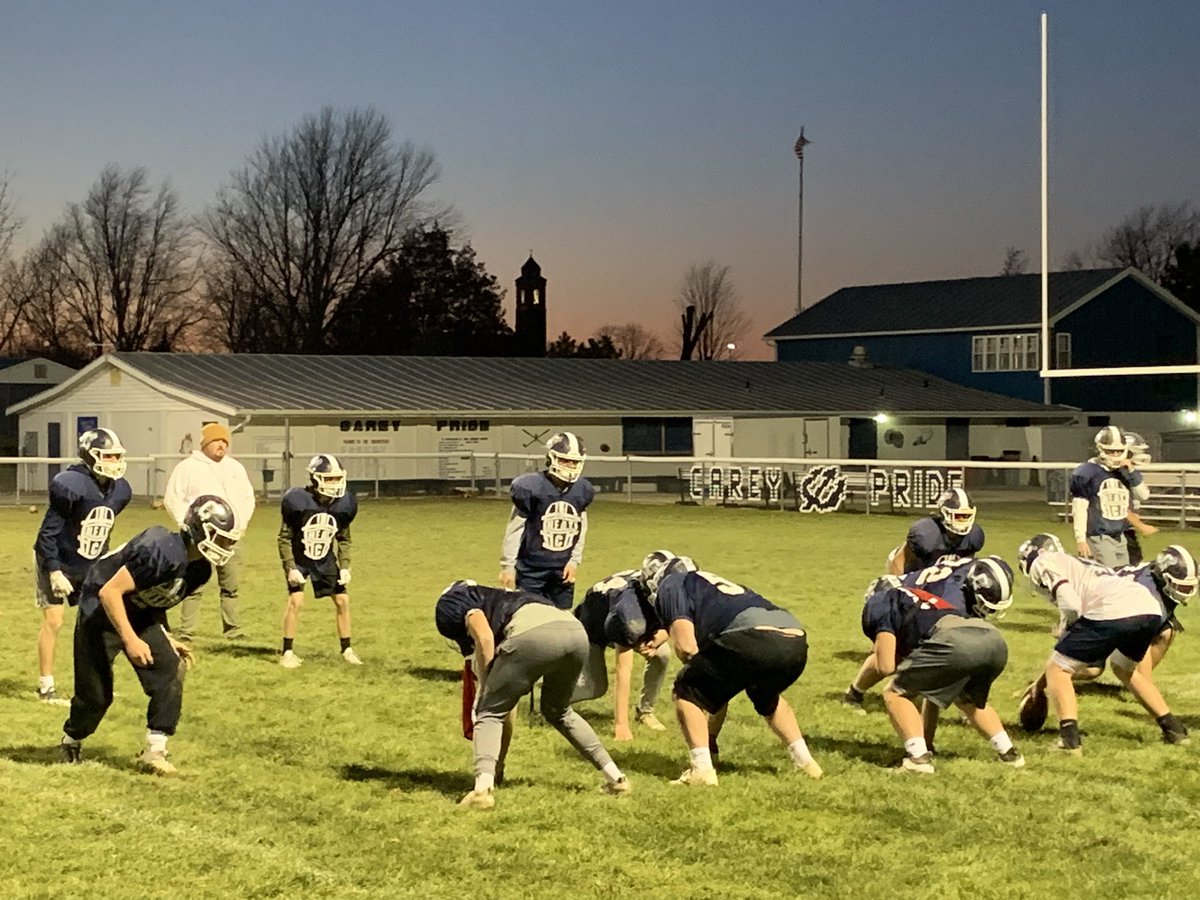 devils_fb's tweet photo. Football in December. https://t.co/bEPd6f0ALL