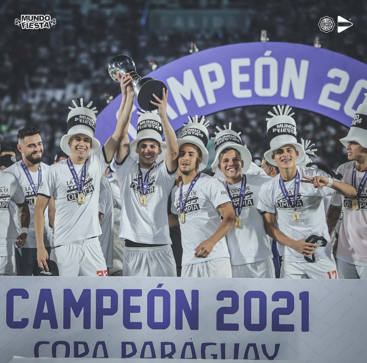 OlimpiaMedia's tweet photo. ¡Nuestra historia!

2018 | Torneo Apertura y Clausura.
2019 | Torneo Apertura y Clausura.
2020 | Torneo Clausura.
2021 | Copa Paraguay APF.

Por cuarto año seguido, @elClubOlimpia grita 𝐂𝐀𝐌𝐏𝐄Ó𝐍 en el Fútbol Paraguayo.

📸 @mundofiestapy.

#ElMásGrande
#CampeónCopaPy2021 https://t.co/5AUcrF7xBF