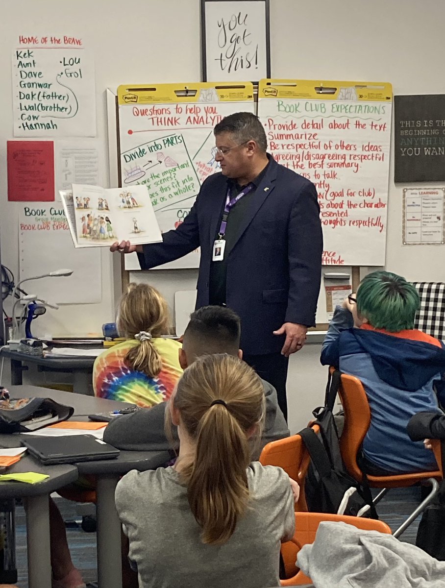 MyLilJackets's tweet photo. Thank you, Dr. V, for taking the time out of your busy day to read an inspiring book to our 5th graders! They truly appreciated the overall message the book portrayed which made for a great discussion! Come back anytime! @Dobbs_Elem #DobbsLilJackets @villarreal_jj https://t.co/C5WrmdJ9SW