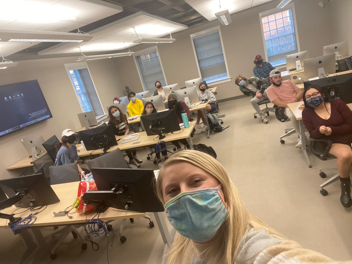 thekatestewart's tweet photo. End of semester presentations and party for my J291 class! So proud of each of these students for growing their writing and creative skills throughout this semester! #uofscstudents #proud https://t.co/jRwWHoie91