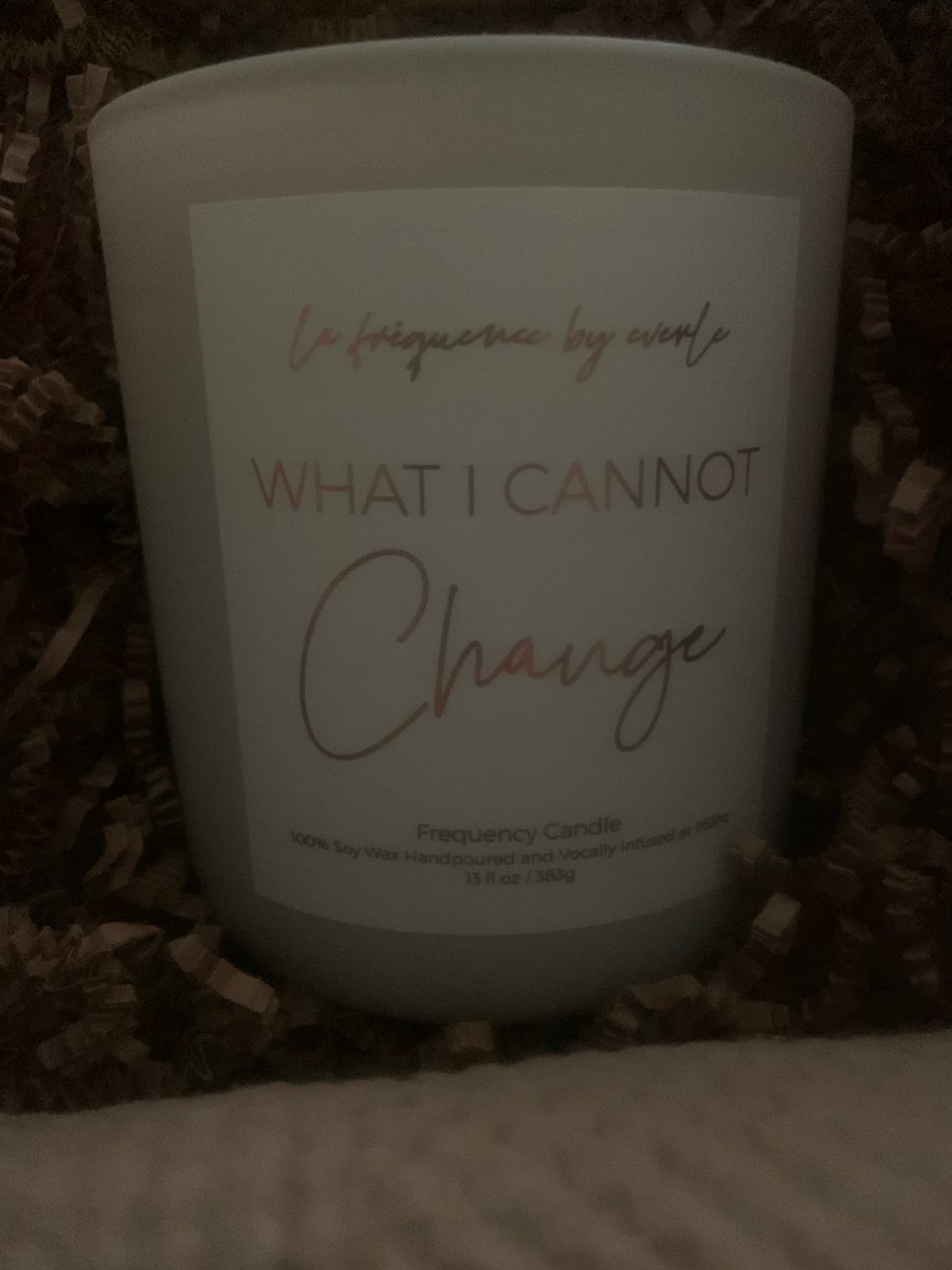 EFultz17's tweet photo. @leannrimes Just got my #WhatICannotChange candle!! I’m loving it!!! It’s a great pick me up since I’ve been fighting Covid😩thank you SO much!! It smells AMAZING❤️❤️❤️ https://t.co/crBcQwWCir