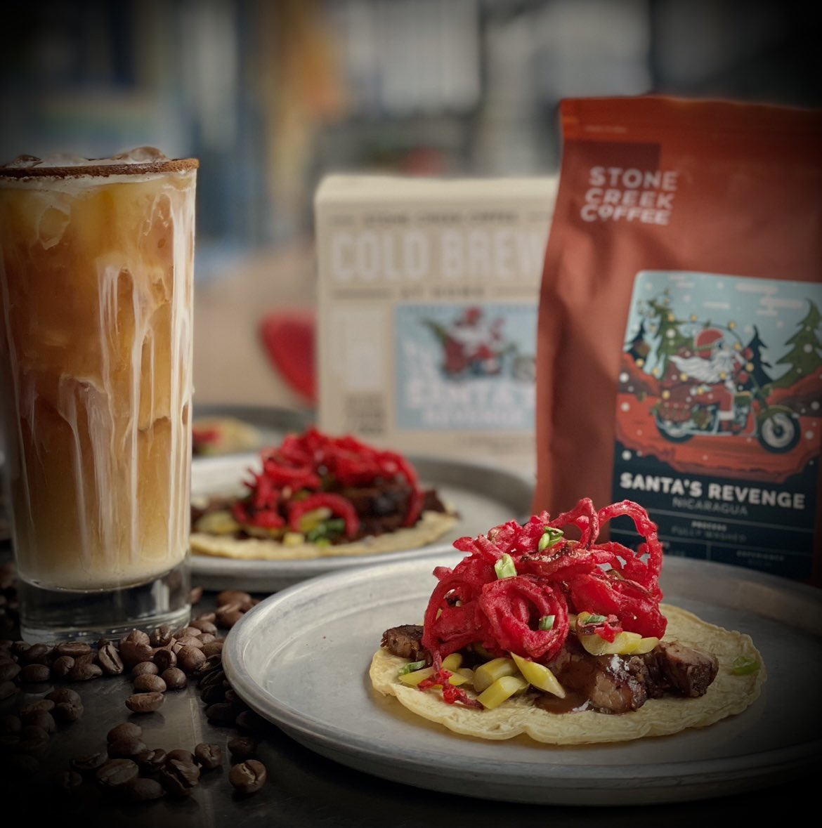 🚨 𝙎𝙩𝙤𝙣𝙚 𝘾𝙧𝙚𝙚𝙠 𝘾𝙤𝙛𝙛𝙚𝙚 🅇 𝙑𝙖𝙜𝙖𝙗𝙤𝙣𝙙 🚨 

Teamed up with the great people over at <a href="/StoneCreekCoffe/">Stone Creek Coffee</a> to come up with a delicious Coffee-Rubbed Brisket Taco and Cold Brew Mezcal Cocktail made with <a href="/doshombres/">DosHombres</a> for this month! 

Available starting Friday!