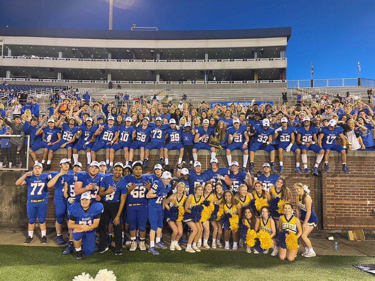DCAWildcats's tweet photo. What a day!
State champions!! https://t.co/ElsrRH8avN