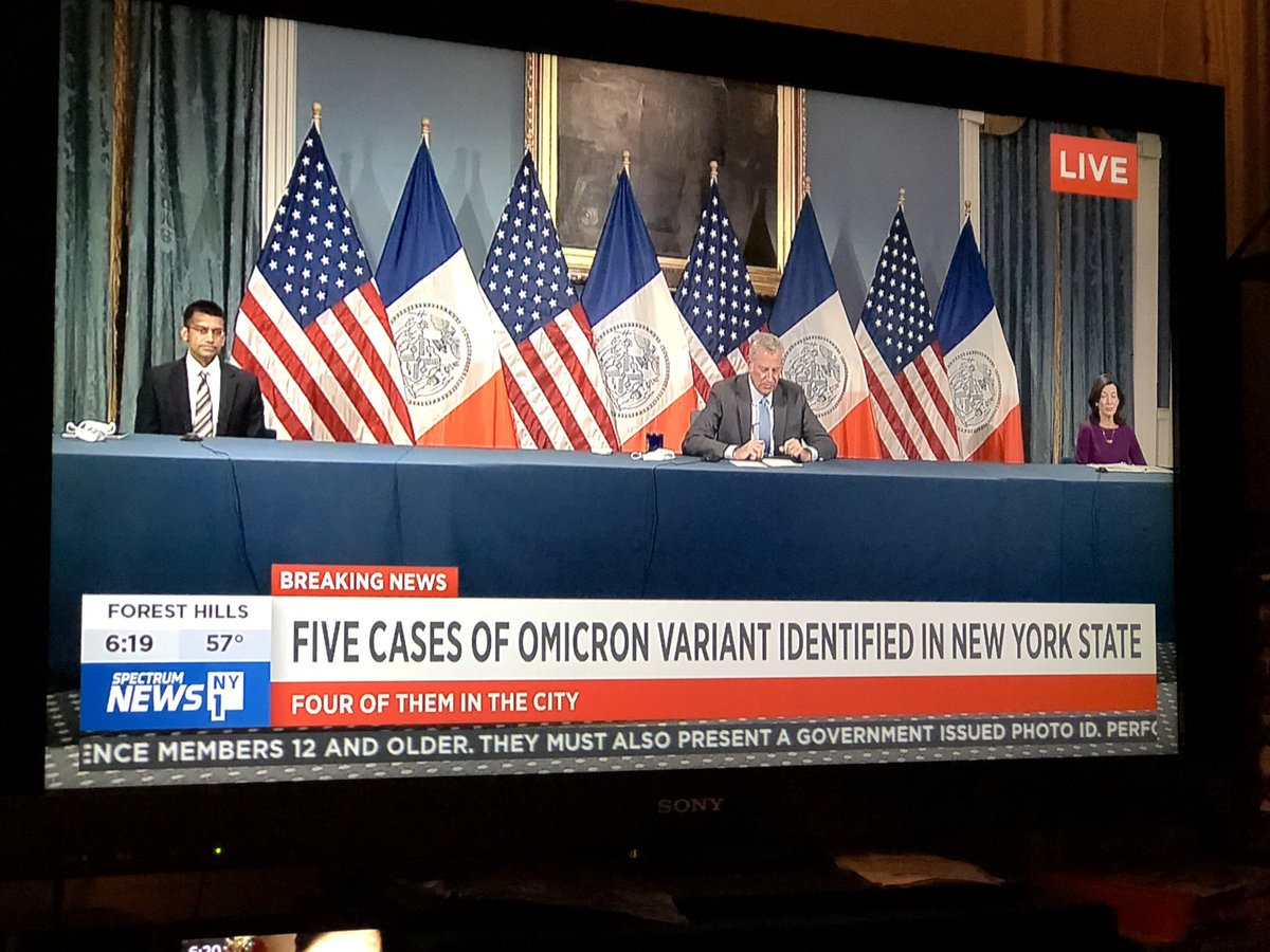McDPS08's tweet photo. If everything is safe in schools - why is the @NYCMayor still doing press conferences with 6ft social distancing (not 3 ft) and with no press present - phone in only - explain that @NYCHealthCommr @NYCMayorsOffice #testeveryone #dangerous #hypocrites https://t.co/SHnCMacjJn