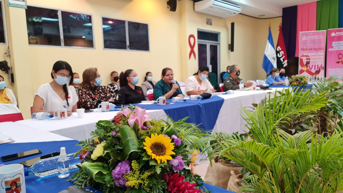 javierliberado's tweet photo. 🐸🐸📝¡En Paz y Armonía, continuamos restituyendo derechos a herman@s con orientaciones sexuales diversas y en Condición de VIH en #Nicaragua Vamos Adelante asegurando #SaludParaElPueblo. 
@conisida @MifamNicaragua @MinsaNicaragua @StopsidaONG @EFIMMS2020 @Chile_Alerta @LGTBIGob https://t.co/hhCey7Wj8A