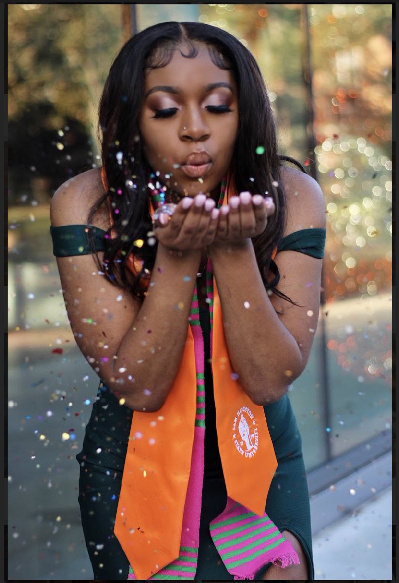 imanisp15's tweet photo. “She believed she could so she did it”

December 11th at 2:30
B.S. Criminal Justice minor Legal Studies 

Graduating 3.5 years 
Deans List 3x
Alpha Kappa Alpha Sorority Inc. 

📸 : @ShotBySirPat 
💄 : @KaylaDidItt 
Hair: @itskxerra https://t.co/Vb4KVNl7K2