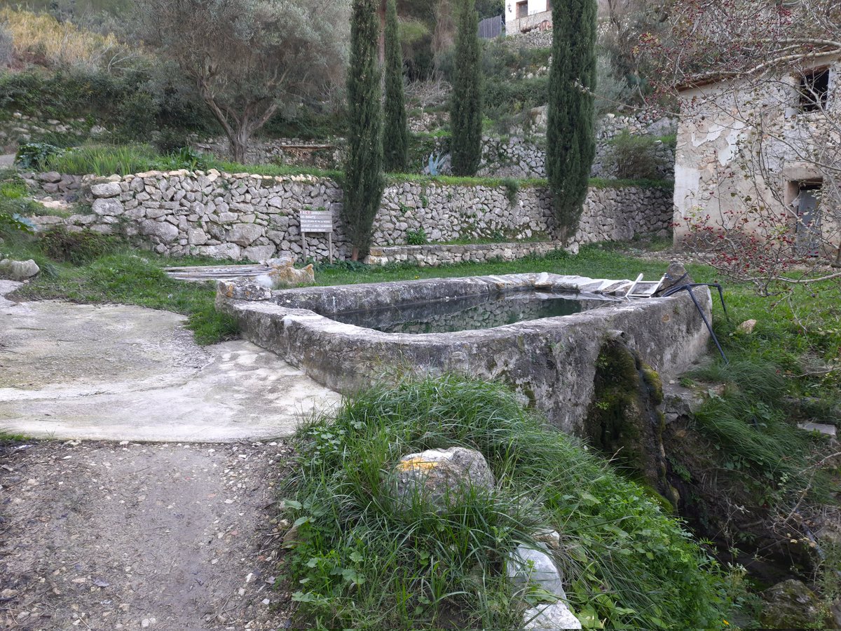 SerraAmunt's tweet image. Pous, coves, fonts, casetes, bancals de pedra seca... paisatges històrics de la Muntanya Gran, una meravella