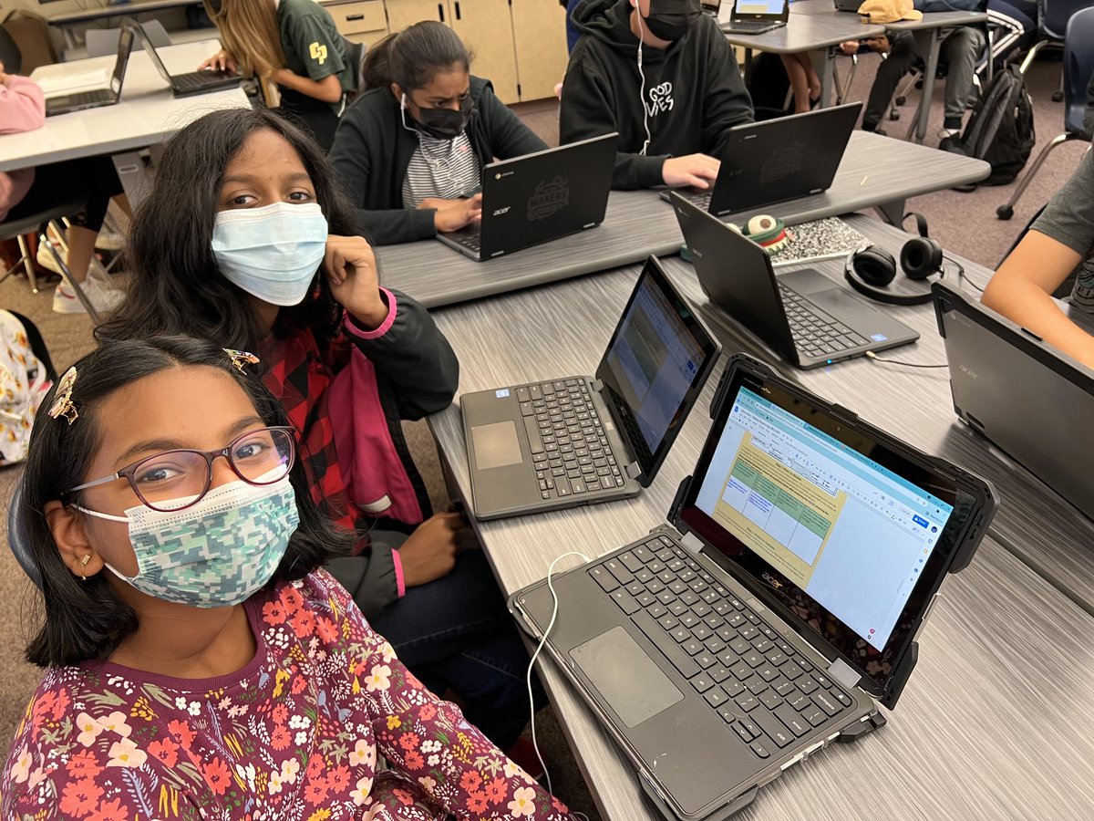 Stopping for a smile break before getting back to work learning about Mansa Musa’s Hajj. #SS7UMS #teamawesome #teamUMS #UMStwitterbingoV4