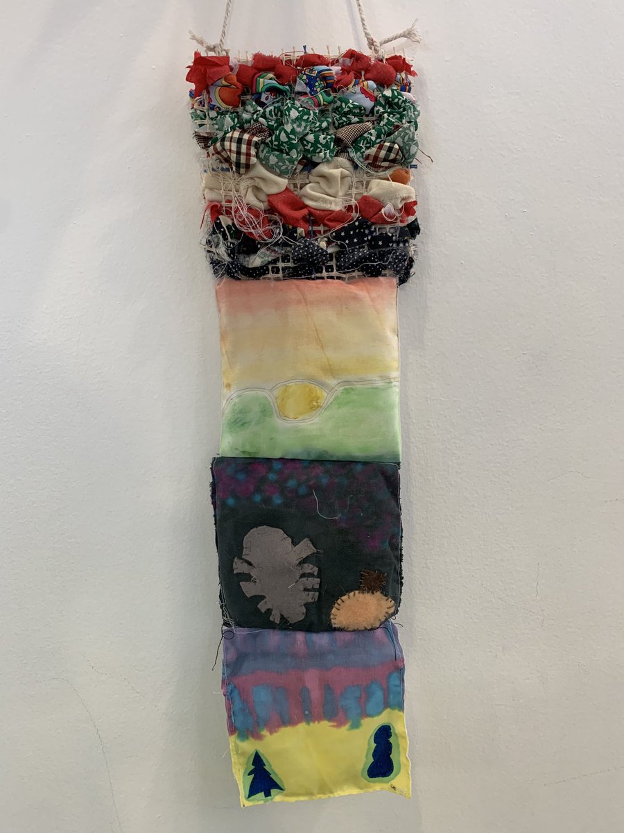 appleton_dt's tweet photo. Year 9 Students are starting to finish their 4 seasons wall hanging project with skills including weaving, silk painting, appliqué and screen printing 🌟 #textiles #dt #silkpainting #screenprinting #arttextiles #4seasons https://t.co/zB4vFNBjp2
