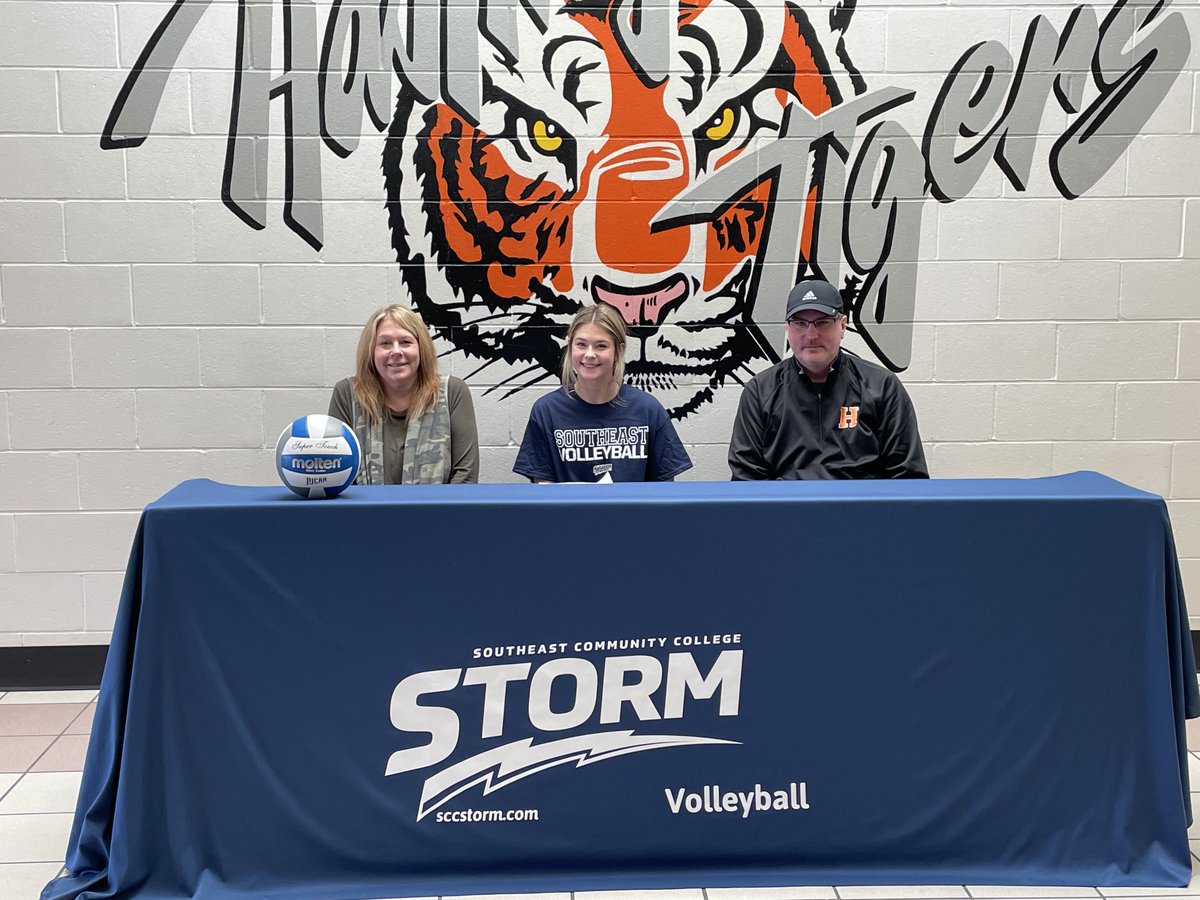 HastingsTigers's tweet photo. Congratulations to Camaron Pfeifer for signing to play volleyball at Southeast Community College. #every1aTIGER https://t.co/vyvoUD7Qc3