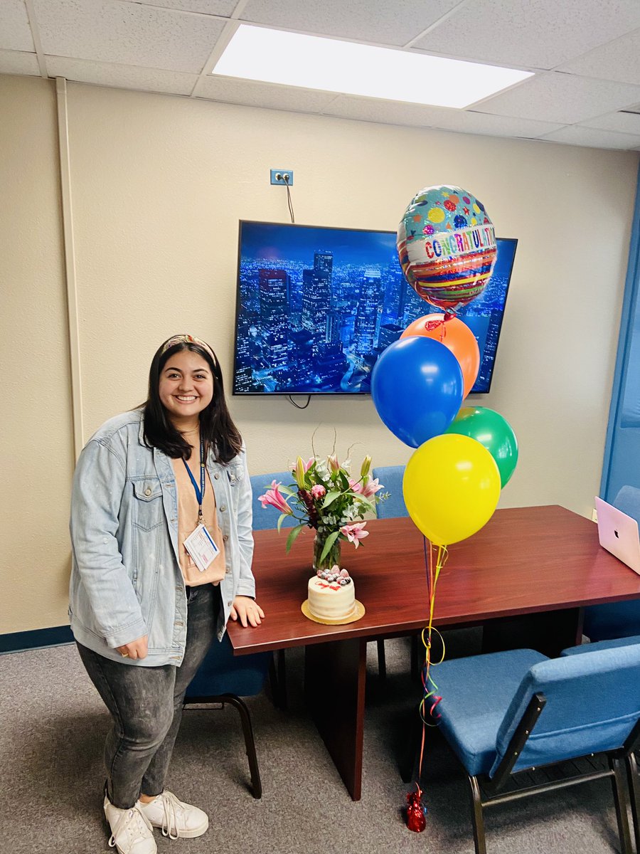 AHHSPrincipal's tweet photo. Congratulations to our amazing Bella Martinez!! AHHS Teacher of the Year!! 💙💛🎉💙💛 Bella goes above and beyond for her students each and everyday, we are so proud of you @miss_tinez !! @AHISD @BasharaDana https://t.co/fXIpIuLxc6