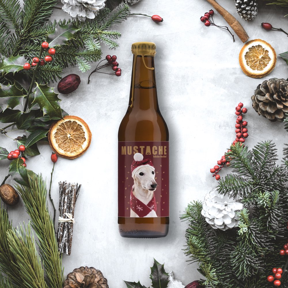 Regala cerveza, no regales perros❗️

▫️Nueva edición Navidad 2021
▫️Los beneficios de tu compra serán donados a la asociación LasMuyPerras rescate animal. 
▫️Otros perretes como Manolo (prota de la etiqueta) podrán vivir una vida mejor. 

🐶 LaCervezaDeLosHijosDePerra