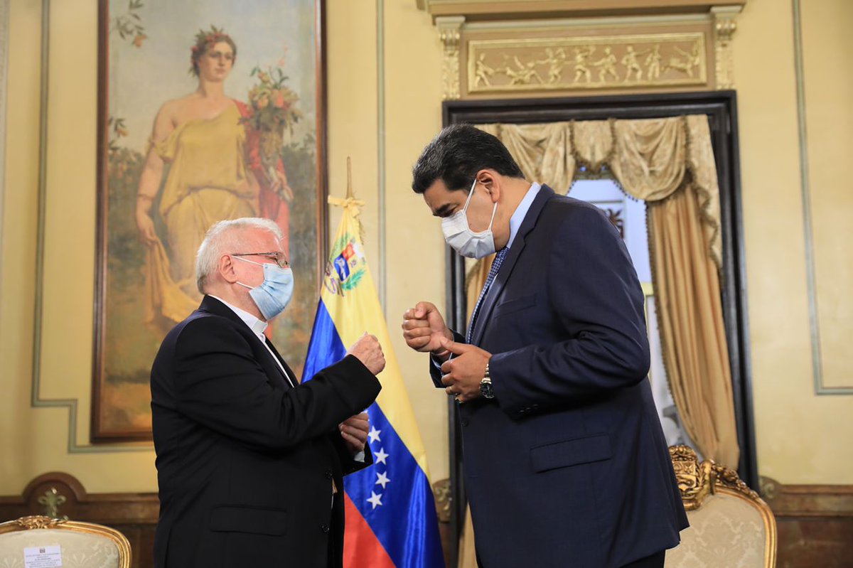 Lamento la partida física de un gran amigo de Venezuela, Monseñor Aldo Giordano. Durante su estancia en nuestro país, demostró ser un defensor de la Paz y la unión. Pido a Dios sus bendiciones para este cristiano auténtico, y mucha fortaleza para sus familiares y allegados.