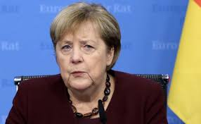 dreslincourt's tweet photo. Chasser le naturel, il revient au galop?
L'Allemagne renoue avec les pires heures de son histoire: confinement des non vaccinés puis vaccination obligatoire en mars.
Et c'est cette nation qui dirige l'Europe? Effrayant! https://t.co/lxPAxZpNj7