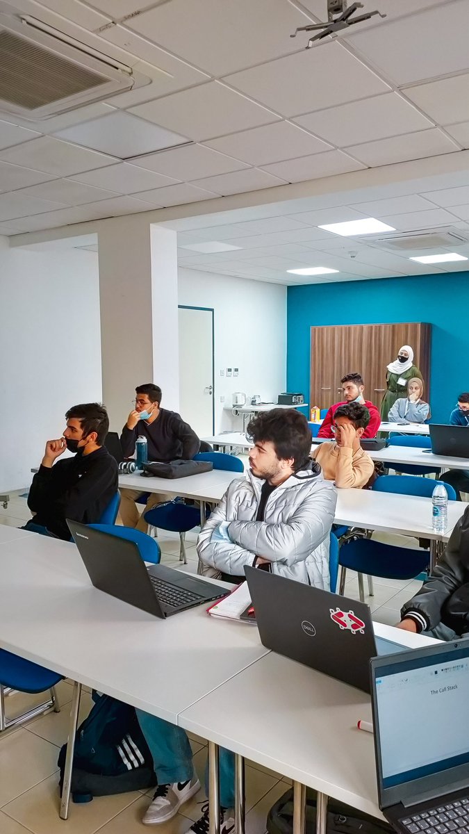 gdg_htu's tweet photo. Second day of the workshop, all of the hard work we did in these two days is nothing after seeing students excited and interested.
Thanks for all of the students who attended, and we will be waiting for others on Sunday.
 #workshop #students #gdsc #googledeveloperstudentclubs https://t.co/038uIi9djH