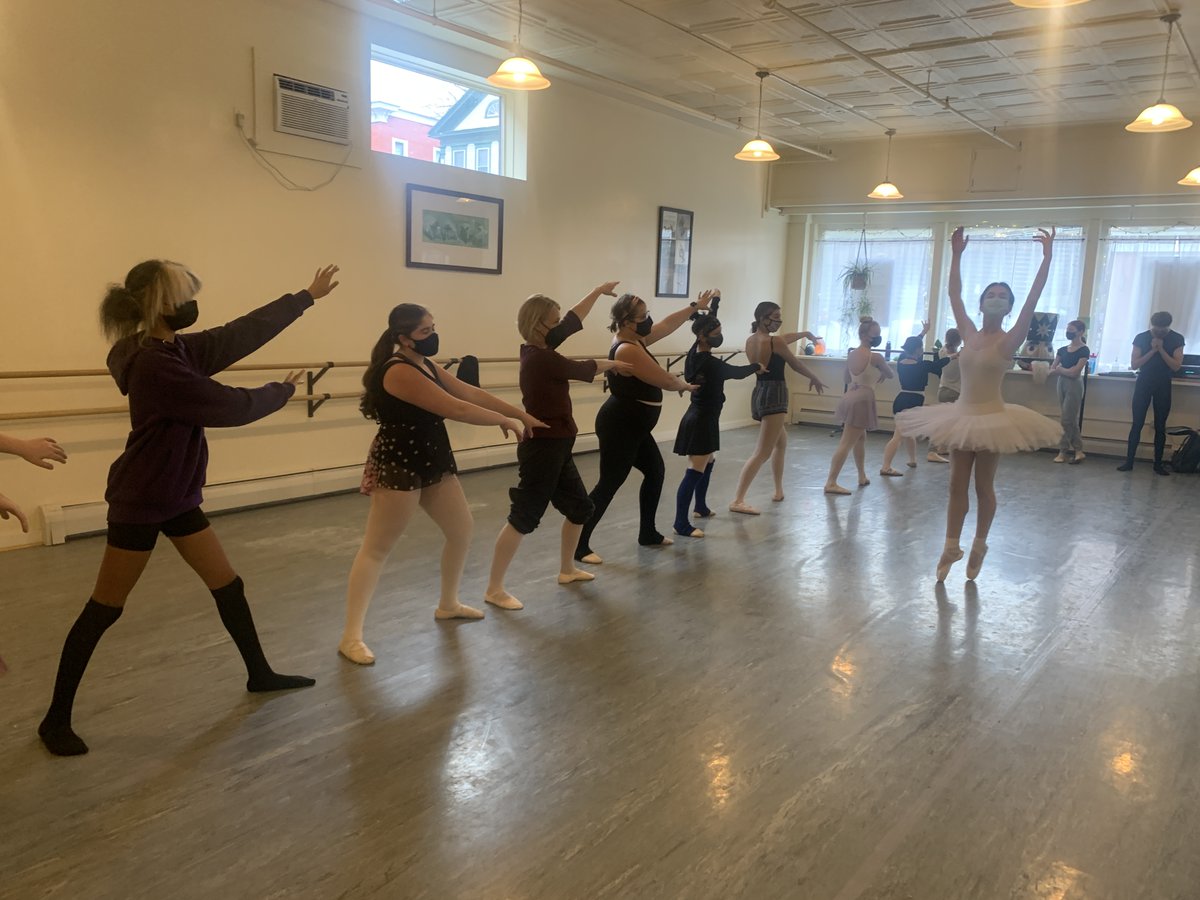 For 30 years, the Dance Factory in Springfield has presented a holiday production of The Nutcracker featuring its students from the surrounding rural towns. This year's show is December 11 and 12 at Green Mountain Union High School in Chester. #VT  bit.ly/3ppyTjs 🩰