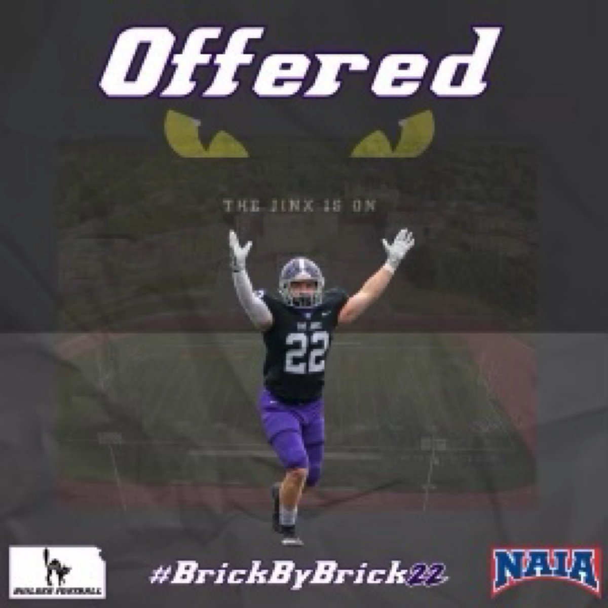 jacksonangle72's tweet photo. Blessed to receive my first offer from @BuilderFootball ⬜️🟪⬛️ 
Thank you @CoachGriffSC 💪🏻 https://t.co/oDScnnFF6N