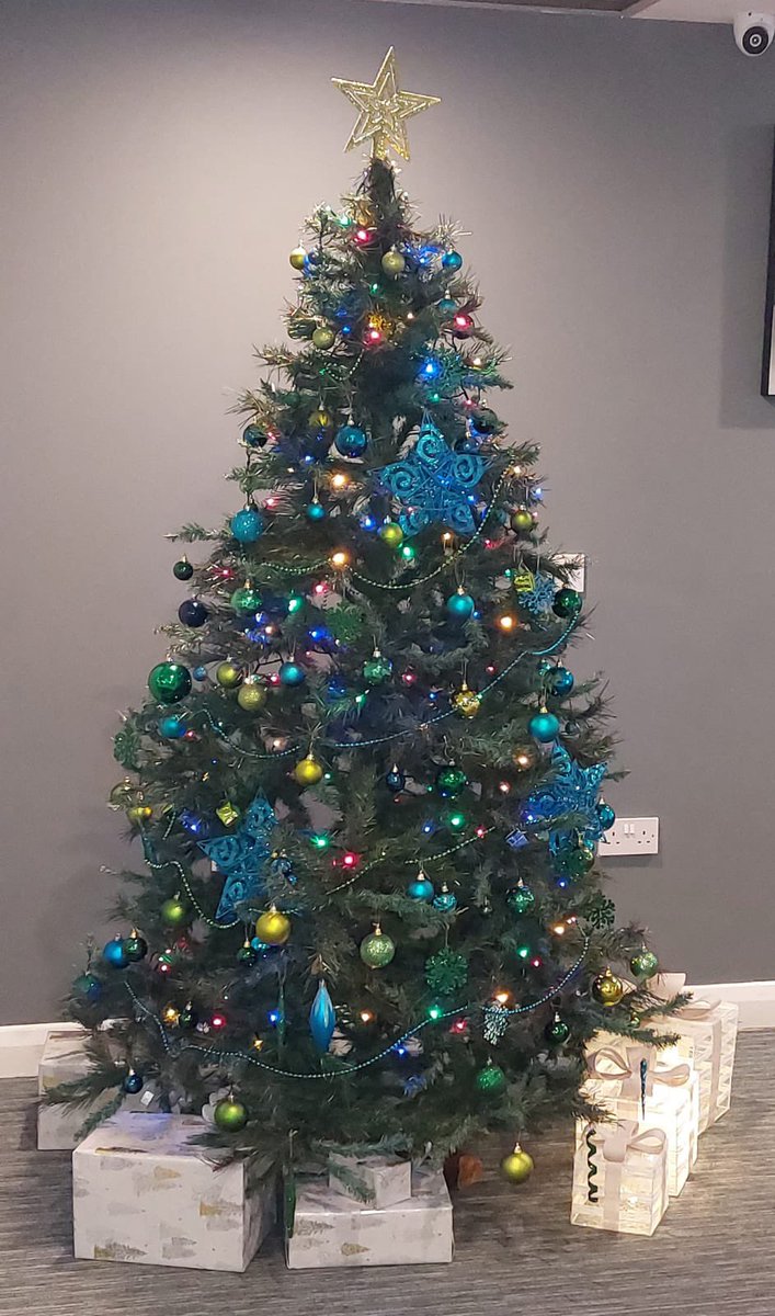 HIExpCastleBrom's tweet photo. It’s beginning to look a lot like #Christmas here at Holiday Inn Express Castle Bromwich 🎄🎄 

#AnIHGHotel #HolidayInnExpress #ExpressCastleBromwich #Birmingham https://t.co/1GKe9gBQa7