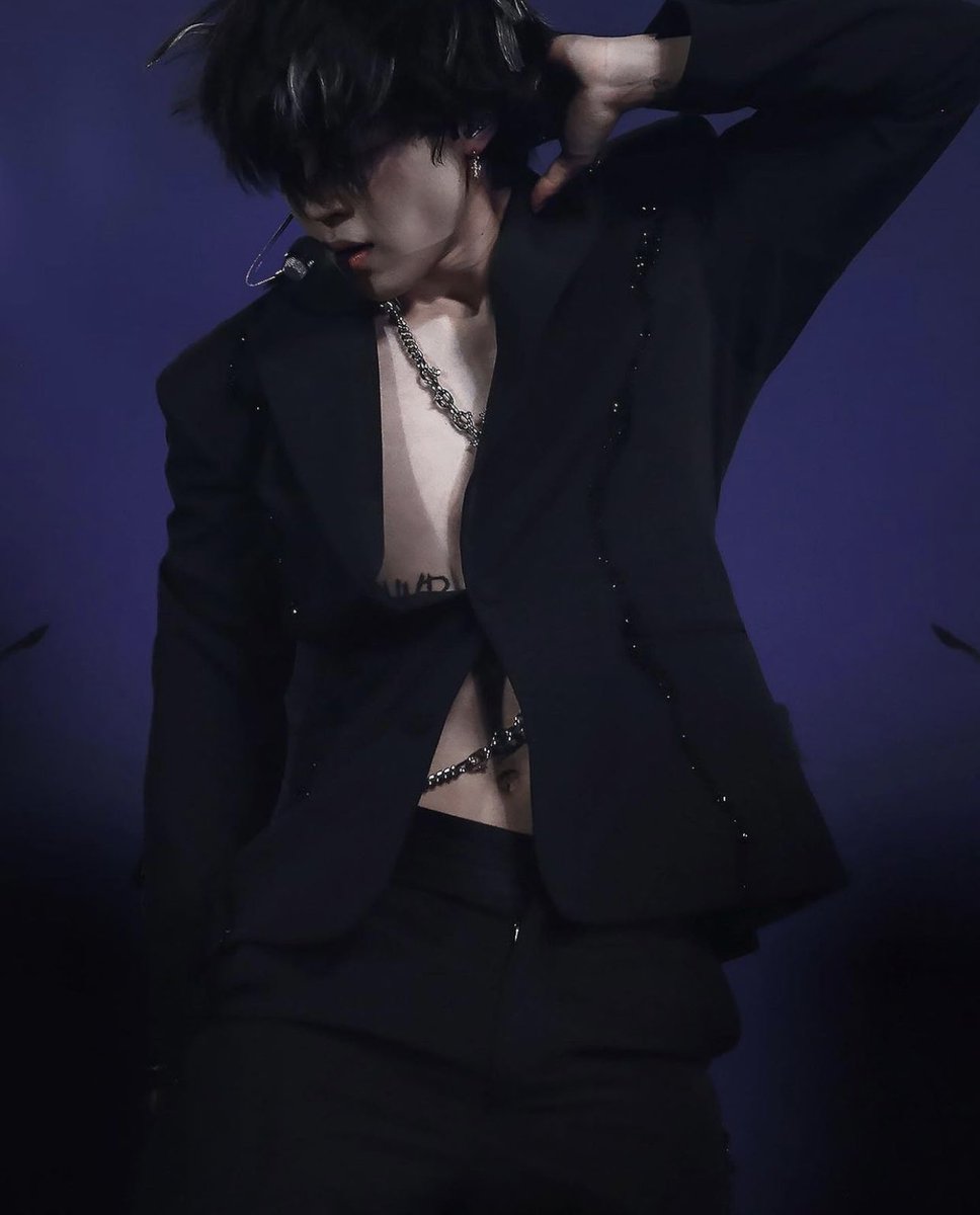 BTSFixated's tweet photo. UGH 😭😭 https://t.co/xx0gNZAJ3Q