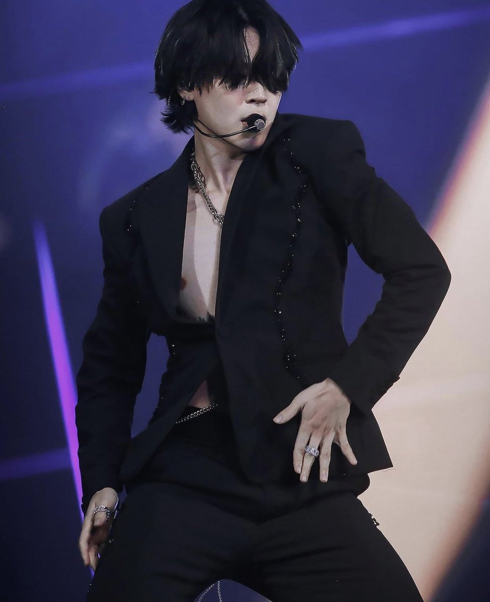 BTSFixated's tweet photo. UGH 😭😭 https://t.co/xx0gNZAJ3Q
