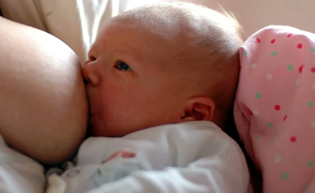 #PublicaSalutIB L'alletament matern protegeix a l'infant de la COVID-19? Un estudi observacional a Mallorca buff.ly/3FK6A5T <a href="/idisbaib/">IdISBa</a> <a href="/SonEspases/">HU Son Espases</a> <a href="/SonLlatzer/">Hospital Universitari Son Llàtzer</a> <a href="/cssantaponsa/">CS Santa Ponça</a> <a href="/sonserravileta/">Viletanos</a> <a href="/sergioverd/">Remedios infantiles</a> <a href="/apmallorca/">Gerència d'Atenció Primària de Mallorca</a>  @pediatriabalear @apapib buff.ly/3cKfLa6