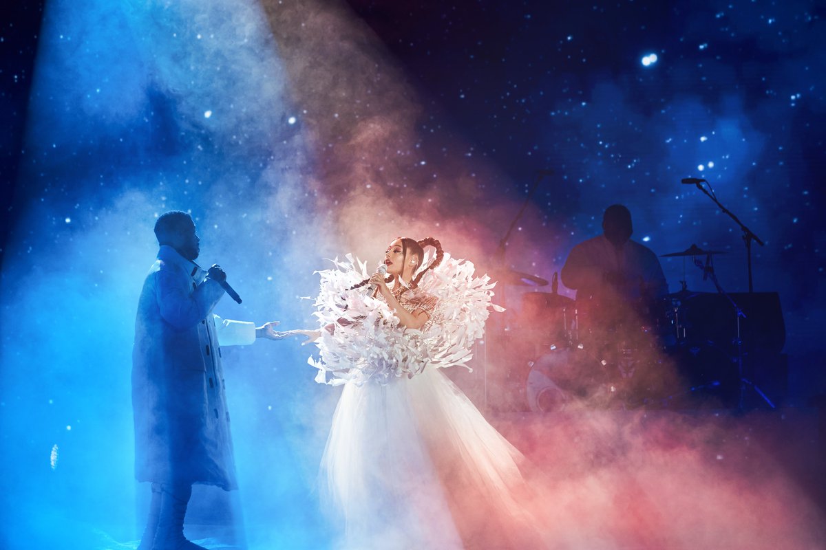 NetflixTudum's tweet image. .@ArianaGrande  x @KidCudi 
"Just Look Up" from @dontlookupfilm
Single dropping tomorrow ☄️