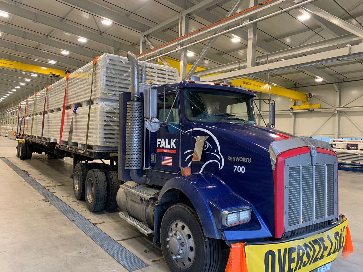 FalkPanel's tweet image. Transporting oversized loads can be a project in themselves and are tricky to manage on projects too.  FALK Panel can manufacture and ship Insulated Metal Panels up to 82 ft in length.  Look at this 58 ft panel going out the door on one of our extended trailers.  #IMPs #AIA #LEED