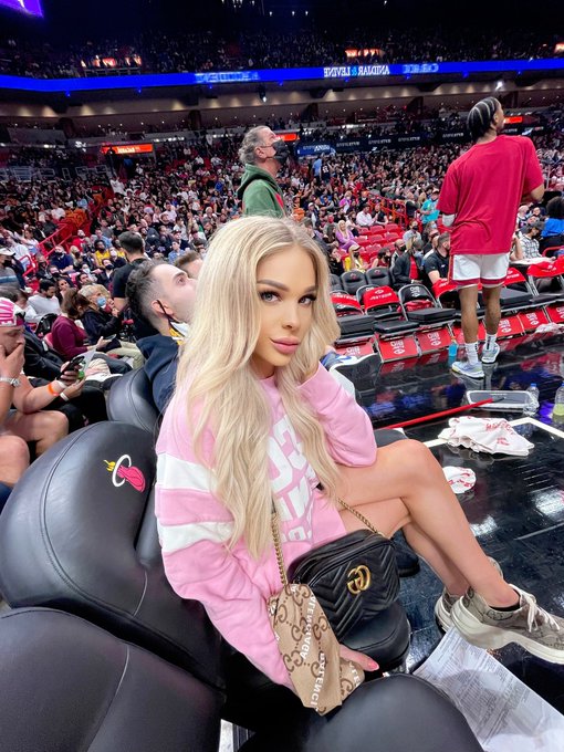 TW Pornstars - Aurora North. Fotos y vídeos de Twitter. Página 2