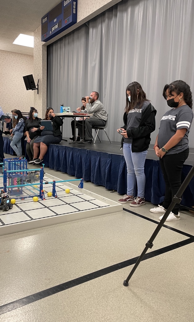 principalkirk1's tweet photo. Mesa families. Here are some pictures from yesterday's VEX Robotics competition. We had four of the top ten scoring teams yesterday! Way to go! #GoMesaMustangs https://t.co/aiRkZop8SC