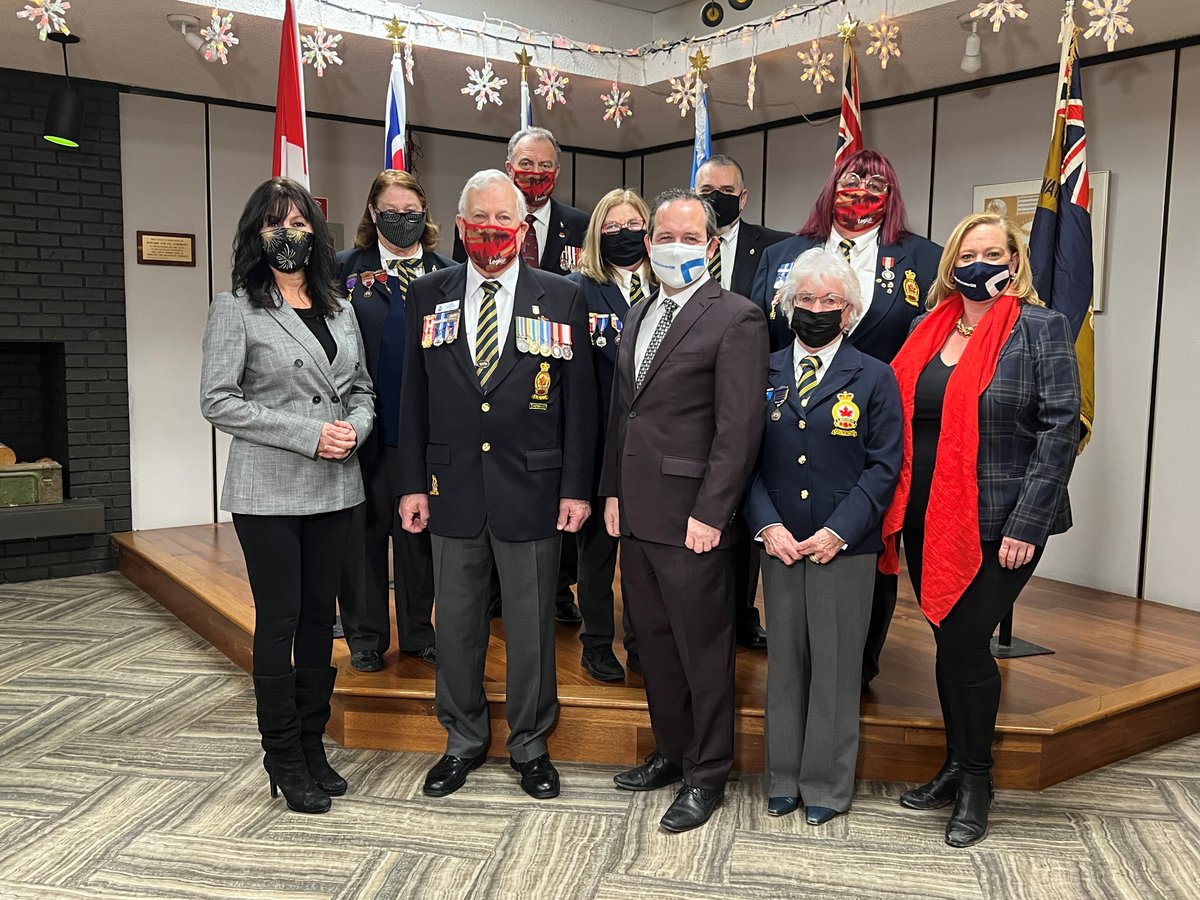 It was great to be at Waterdown Legion Branch 551 with @SkellyHamilton and <a href="/MacLeodLisa/">Lisa MacLeod</a> to announce new features to help service clubs and legions thrive. Loonie and toonie draws, bingo, bridge, euchre and more are coming to a <a href="/RoyalCdnLegion/">The Royal Canadian Legion</a> near you! #WeRemember #OnPoli