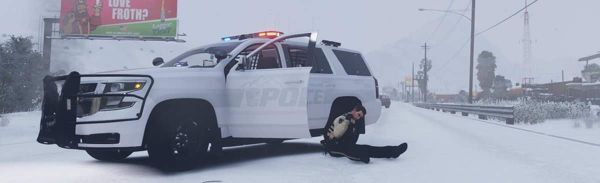 Not sure if this officer is hurt or playing in the snow? 😕

#ARP #FIVEM #AbsoluteRP #grandtheftauto #GTARP