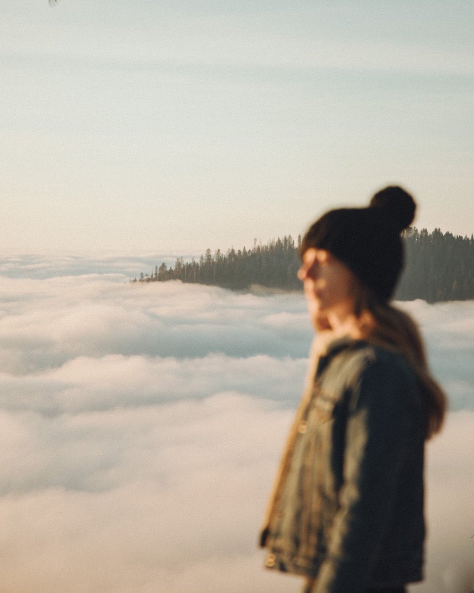 ElleKaiser's tweet photo. Life isn’t about finding yourself, life is about creating yourself https://t.co/58IqHY3tjd