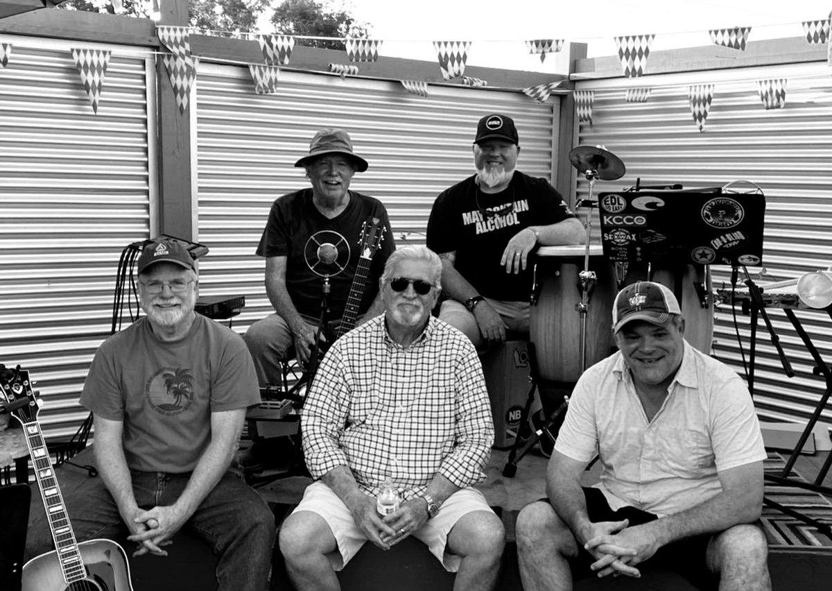 Stoked to announce we will be hosting Swamp Coast Roots Project this Sunday from 3-6! Come on out and enjoy a little chilly North Florida sunshine with a All Day Happy Hour!
#swampcoastrootsproject #sundayhappyallhours #rankintacos